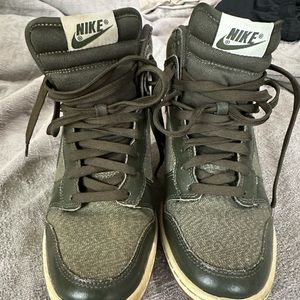 Nike wedge high top sneakers size7